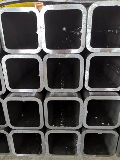 龙圩大口径无缝方矩管